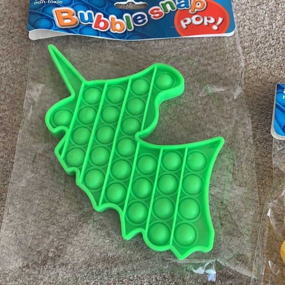 🆕Bubble Snap Pop Toy Unicorn🦄 - Picture 4 of 4